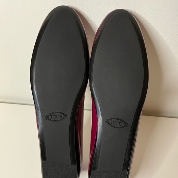 Tod's Red Patent Leather Ballet Flats size 10.5 - Picture 7 of 16